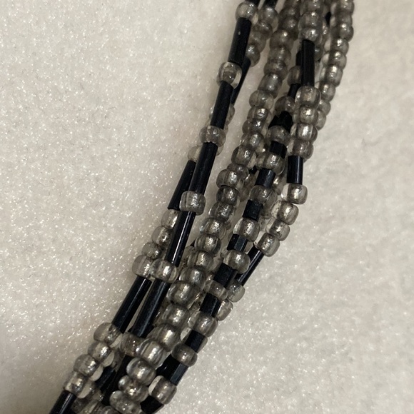 Gray Seashell Black Seed Beaded Bohemian Summer Beach Caribbean Necklace - Picture 12 of 15